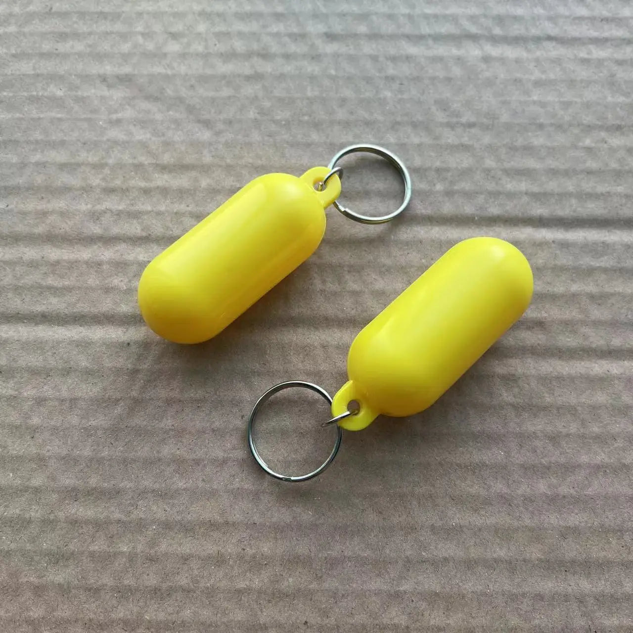 2 uds llavero para Kayak flotador Surf flotante no hundido colgante anillo de bloqueo marcadores de playa amarillo yate barco inflable accesorios Edc